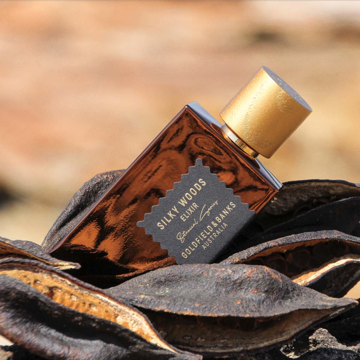 Silky Woods Elixir Extrait de Parfum – Oud, Vanilla & Spice Silky Woods Elixir Extrait de Parfum – Oud, Vanilla & Spice